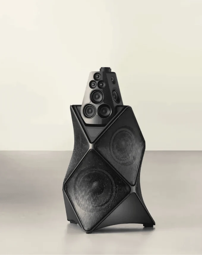 Открывайте для себя новые коллекции
Bang&Olufsen
BEOLAB 90